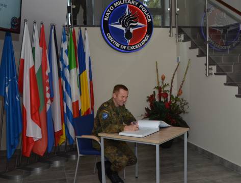 JFTC Commander and Deputy Advisor to the Afghan Ministry of Interior visit the NATO MP COE 